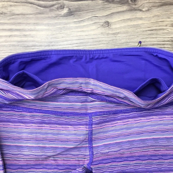 Lululemon Inspire Capri Crop II Space Dye Leggings Womens 6 Pink Purple - Picture 9 of 10